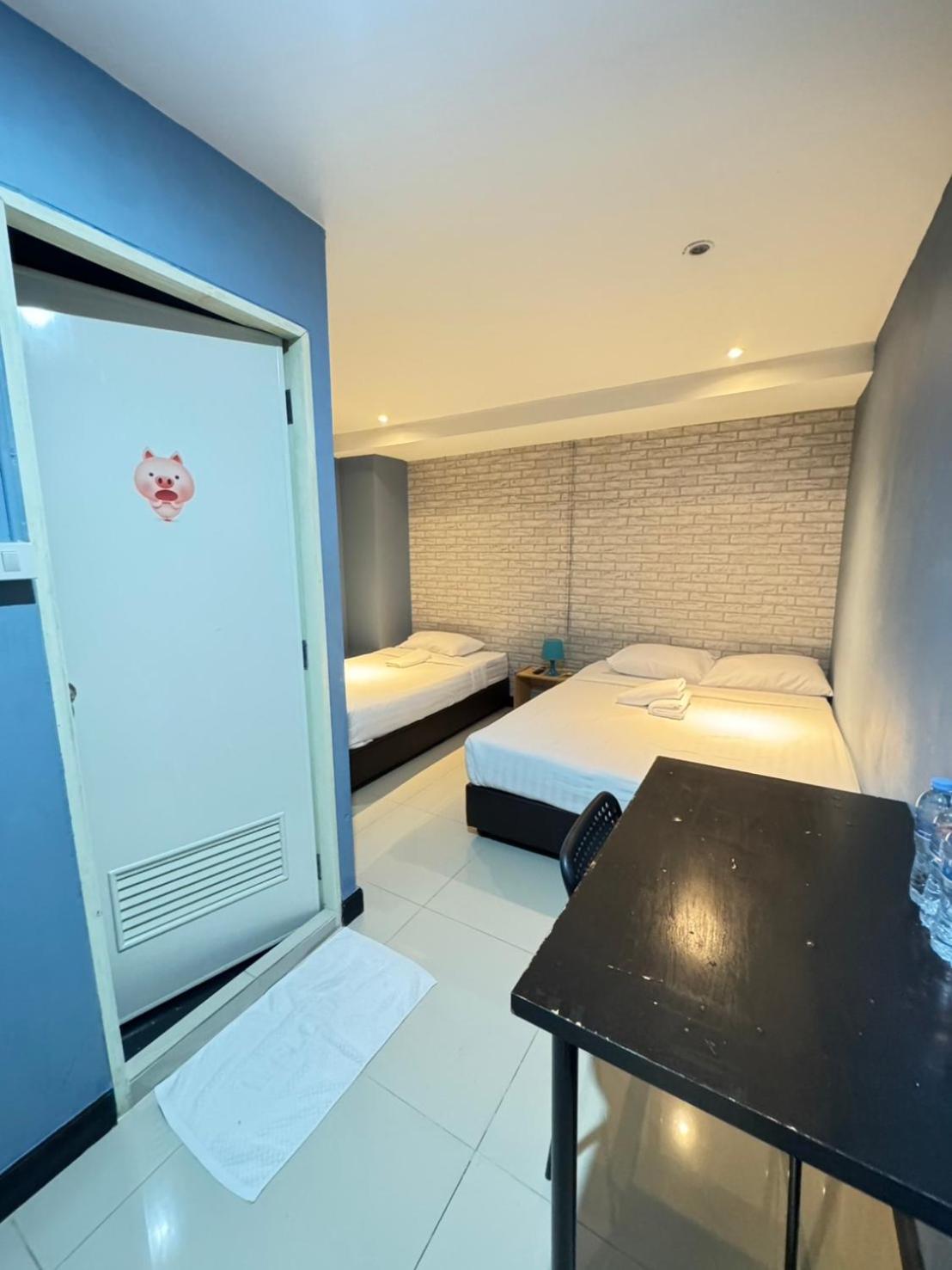 The Little Pig Sukhumvit Hotel Banguecoque Exterior foto