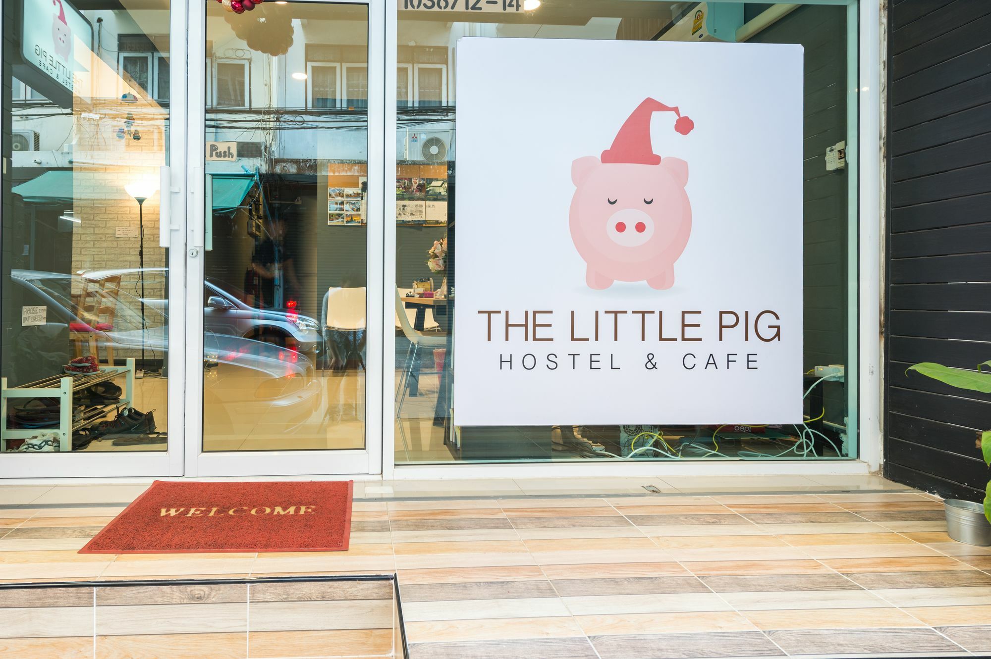 The Little Pig Sukhumvit Hotel Banguecoque Exterior foto